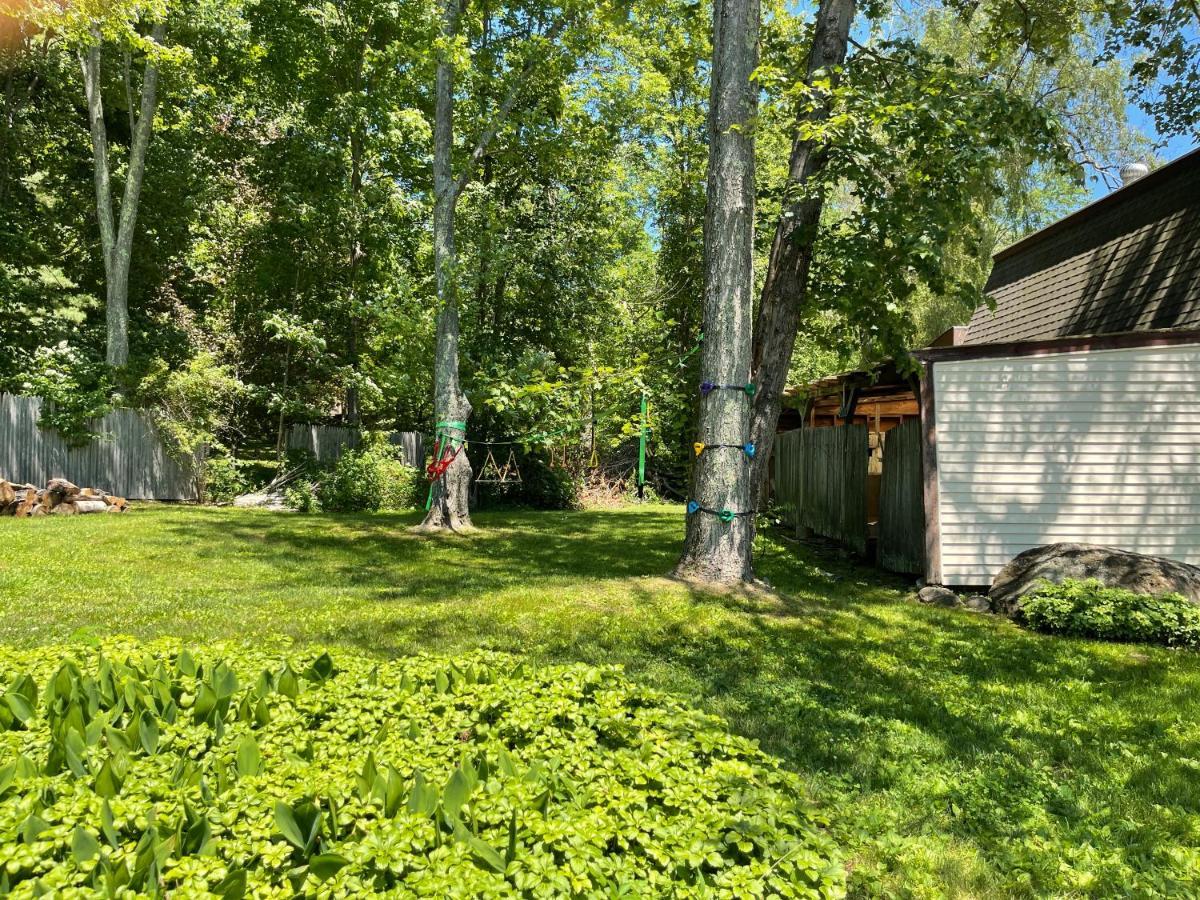 Country Lake House Nestled Between VineyardsWarren エクステリア 写真