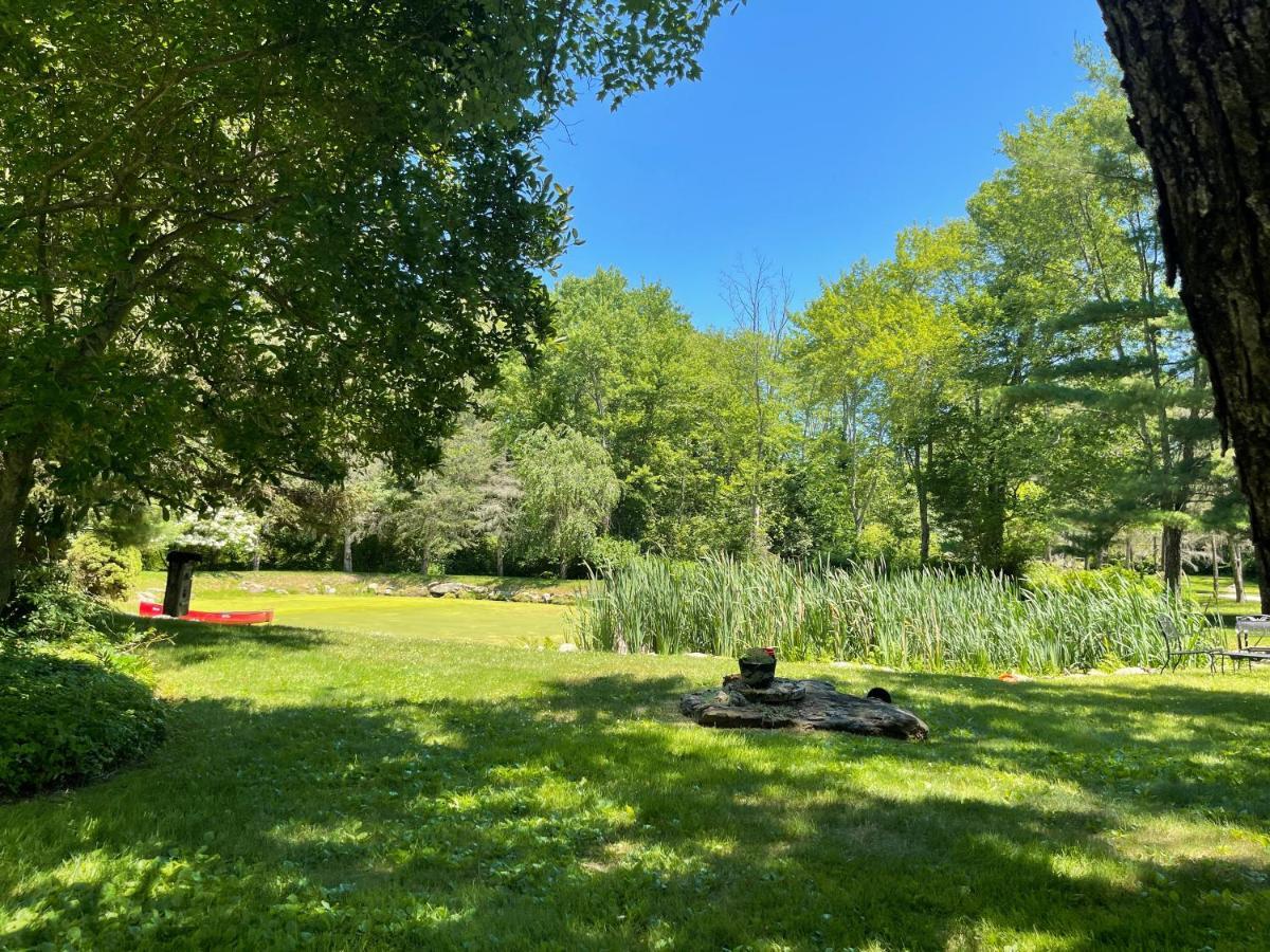 Country Lake House Nestled Between VineyardsWarren エクステリア 写真